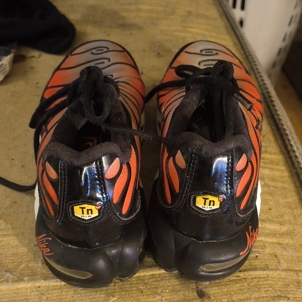 Nike Red and Black Athletic Shoes - Picture 3 of 3